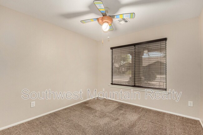 Building Photo - 29628 N Candlewood Dr
