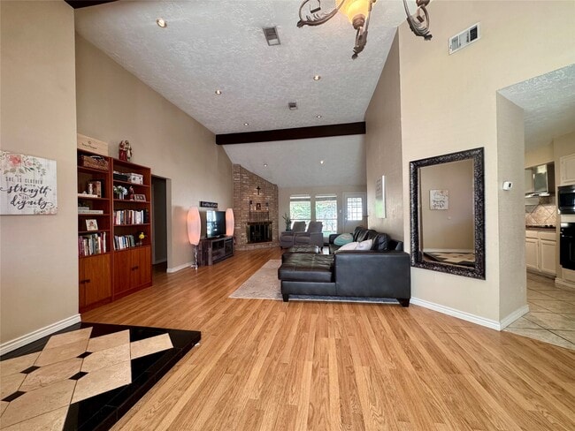 Building Photo - 8507 Grove Park Dr