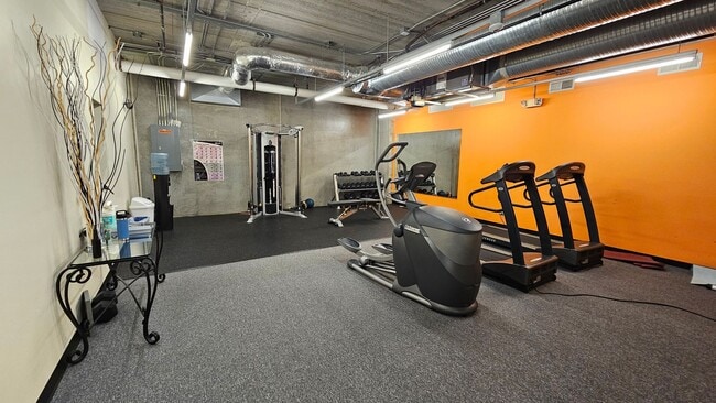 Building Photo - Incredible Top-Floor 1BR with Skyline View...