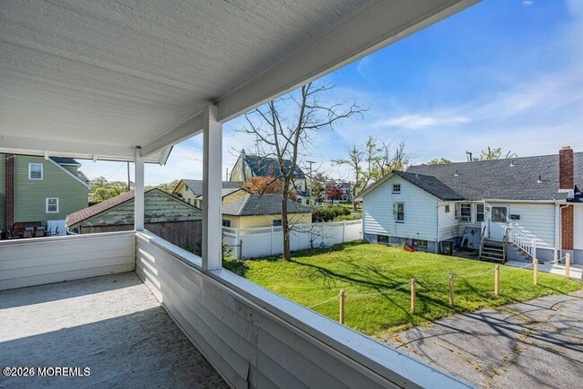 Building Photo - 504 8th Ave