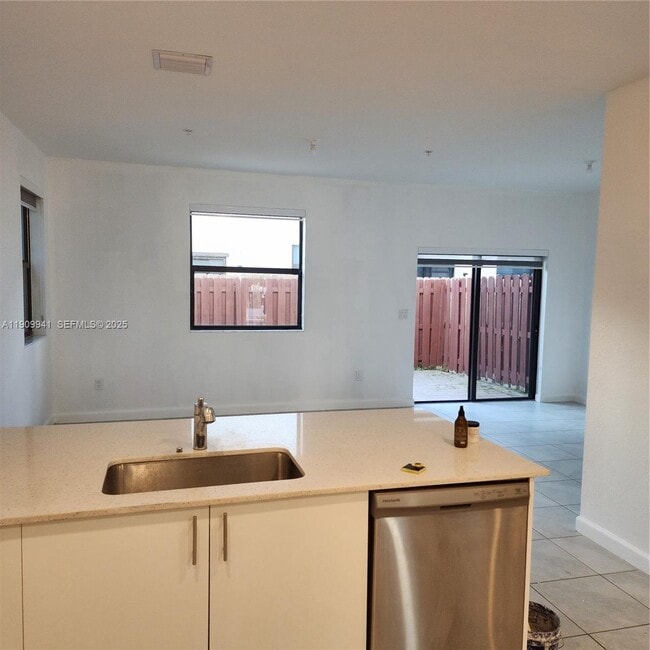 Building Photo - 236 SW 159th Ter