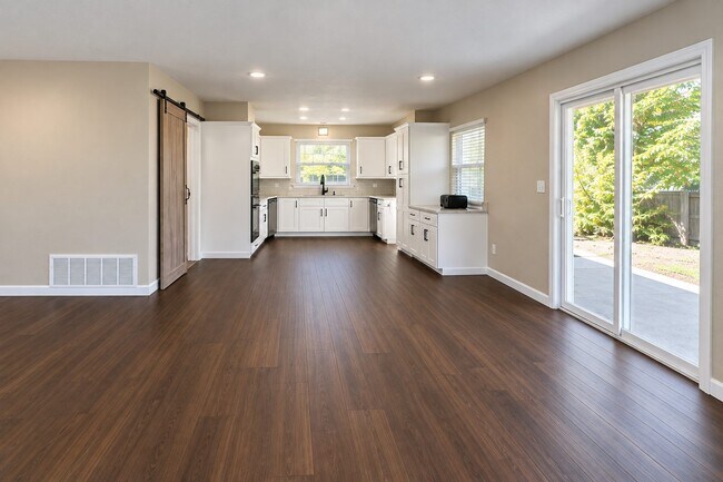 Building Photo - 4305 NW 59th St