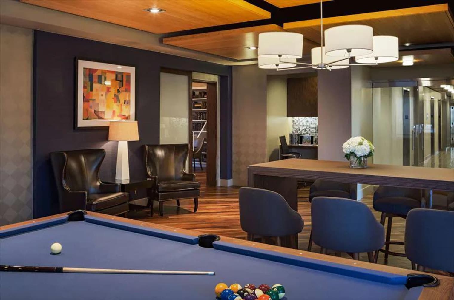 Building Photo - 254 W 54th St