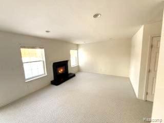 Building Photo - 149 S Vista