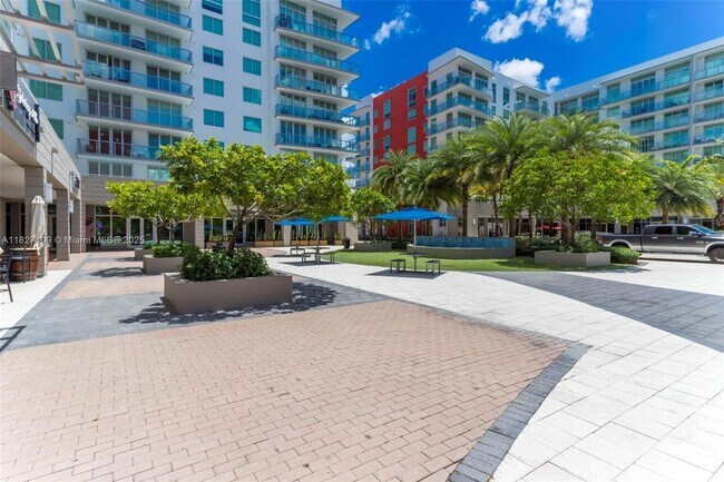 Building Photo - 7825 NW 107th Ave