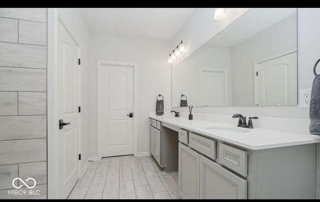 Building Photo - 9734 Junction