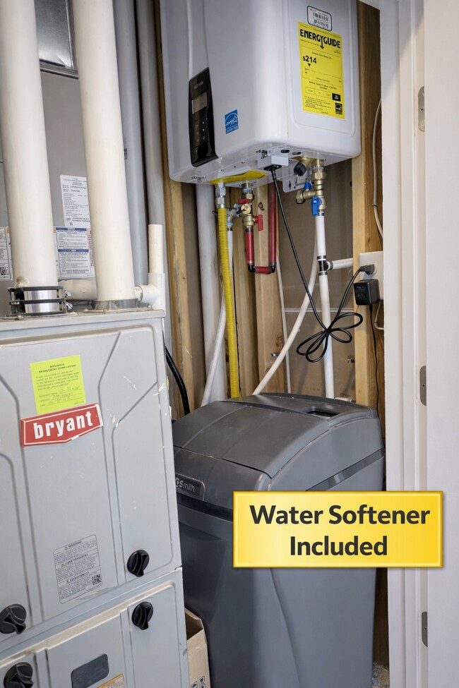 Building Photo - 67 S Main St