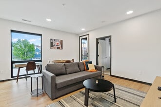 Building Photo - 423 E Michigan St