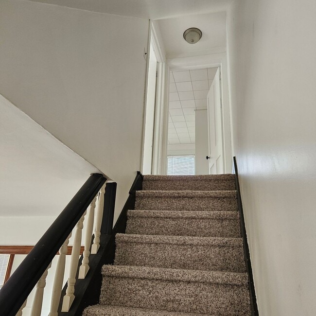 Building Photo - Bright 3 Bedroom, 1 Bath Home in Dallastown Schools!