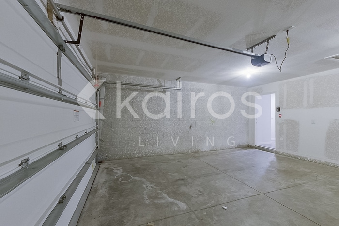 Building Photo - 9113 Aegean Cir