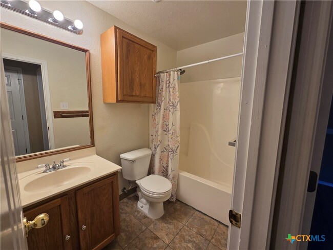 Building Photo - 2160 Cornerstone Dr