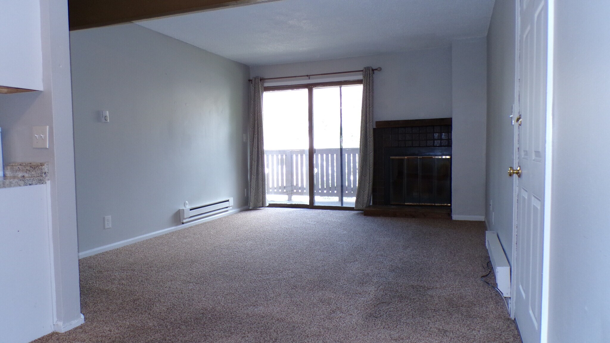 Building Photo - 998 W Beaver Creek Blvd