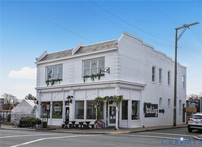 Building Photo - 1837 Grayland Ave