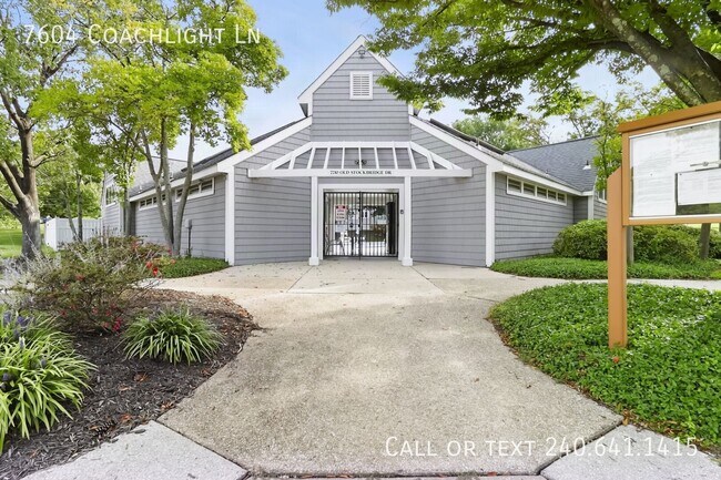 Building Photo - 7604 Coachlight Ln