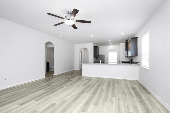 Building Photo - 444 Lone Rider Dr