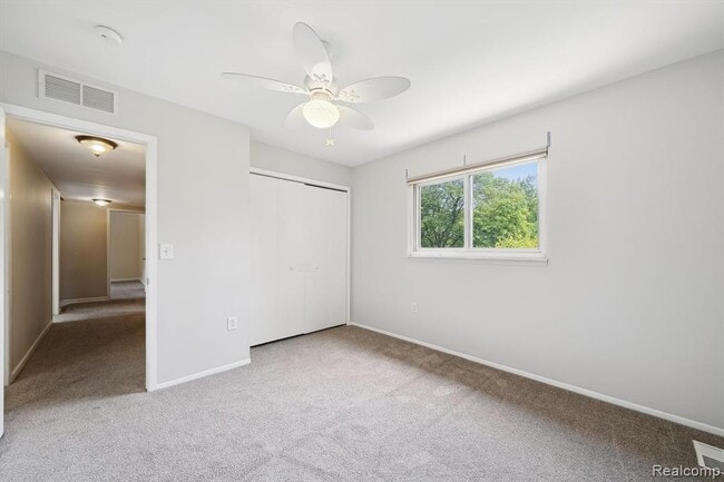 Building Photo - 7302 Parkway Ct