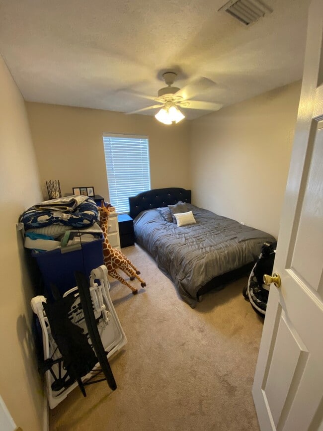 Building Photo - 5413 Nicole Blvd