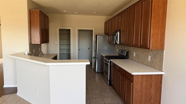 Primary Photo - 2107 Auburn Vale St