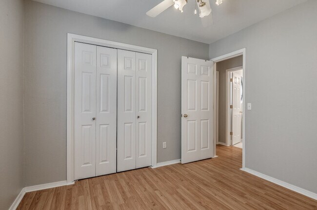 Building Photo - 1717 Briarcreek