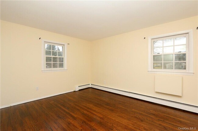 Building Photo - 158 Dykeman Rd