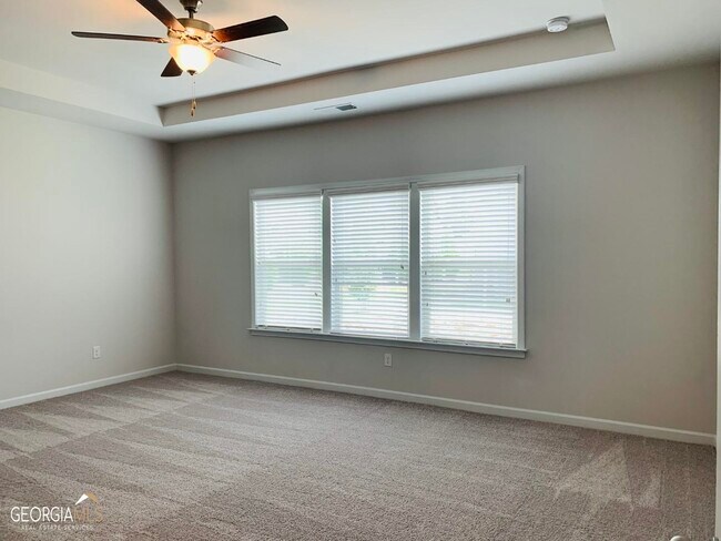 Building Photo - 7660 Tiberon Pkwy