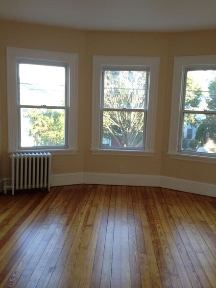 Building Photo - 76 Cleveland Ave