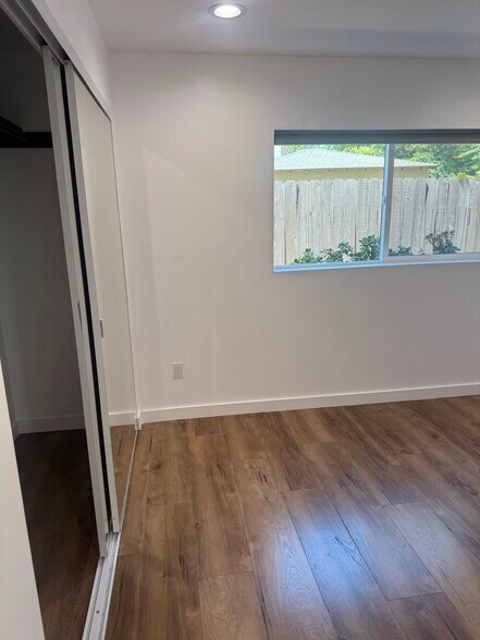 Building Photo - 5638 Woodman Ave