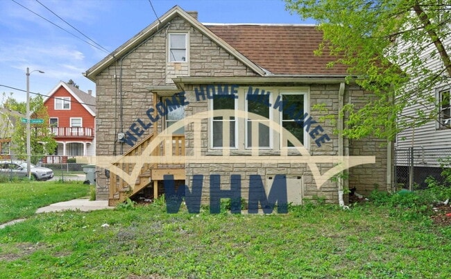 Building Photo - 118 E Concordia Ave