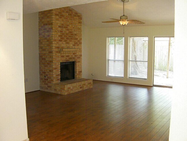 Building Photo - 16034 Eastcape Dr