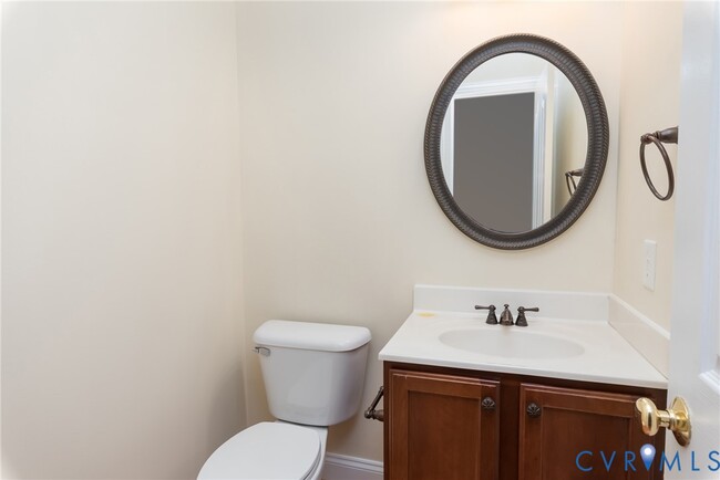 Building Photo - 11412 Pinedale Dr