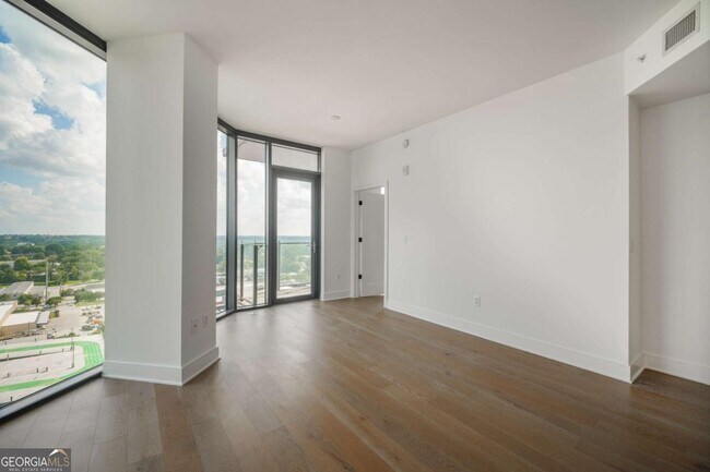 Building Photo - 788 West Marietta St NW