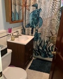 Building Photo - 36 Seymour St