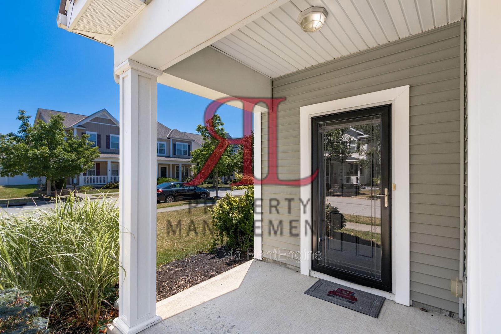 Building Photo - 6167 Upper Albany Xing Dr