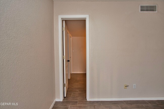 Building Photo - 11726 Stone Castle Dr