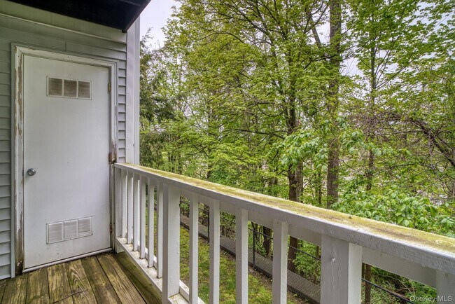 Building Photo - 9 Lexington Hills Rd