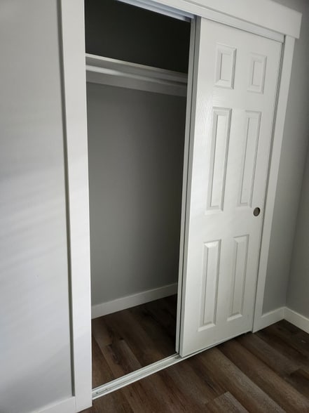 Building Photo - 8464 S 2700 W