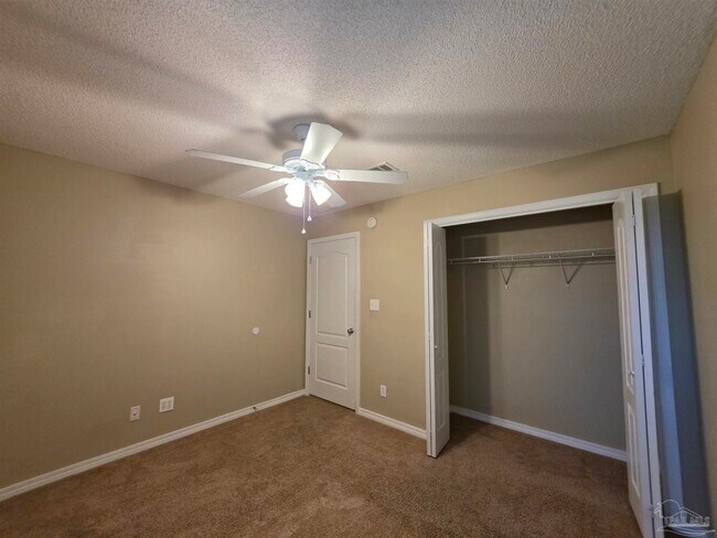 Building Photo - 5963 Ashton Woods Cir