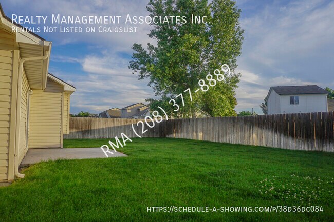 Building Photo - Amazing 3 Bedroom Home in East Nampa