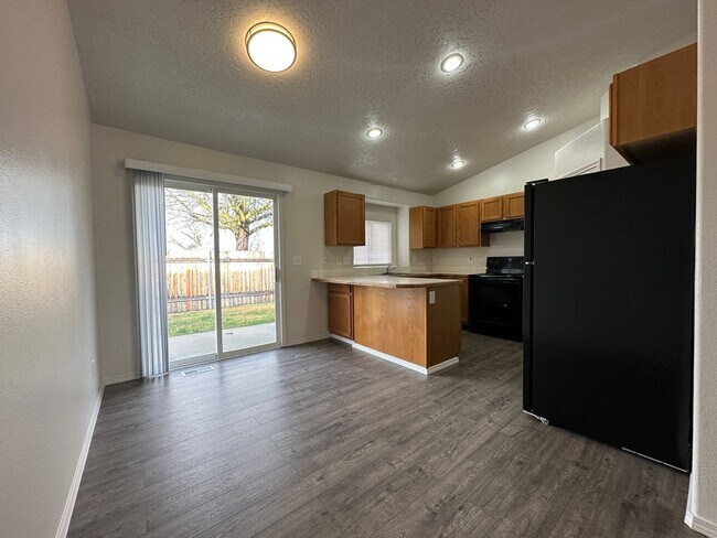 Building Photo - Terrace Duplex