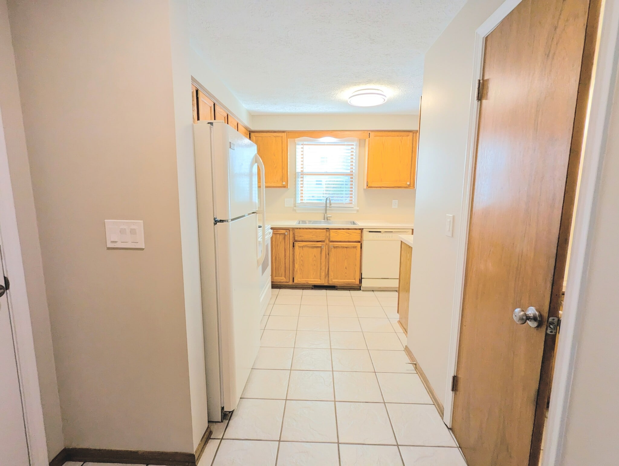 Building Photo - 289 Deerhurst Ln