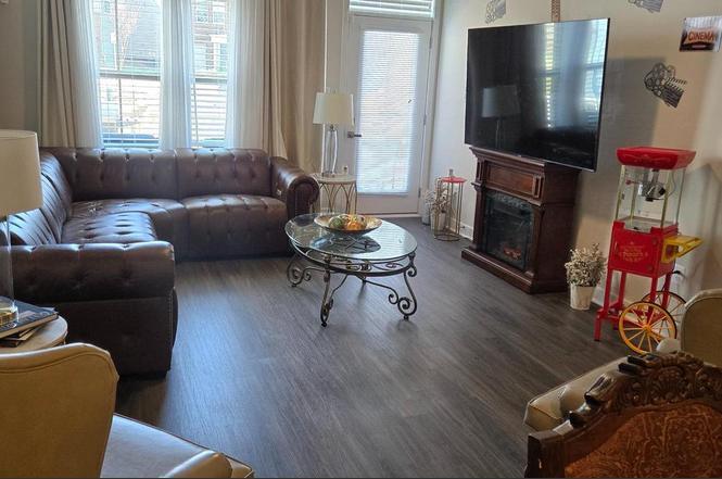 Building Photo - 6005 Calla Pl