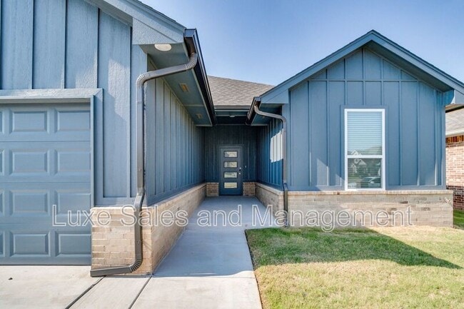 Building Photo - 8305 NW 163rd Ter