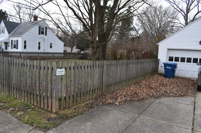 Fenced back yard - 18921 Coffinberry Blvd