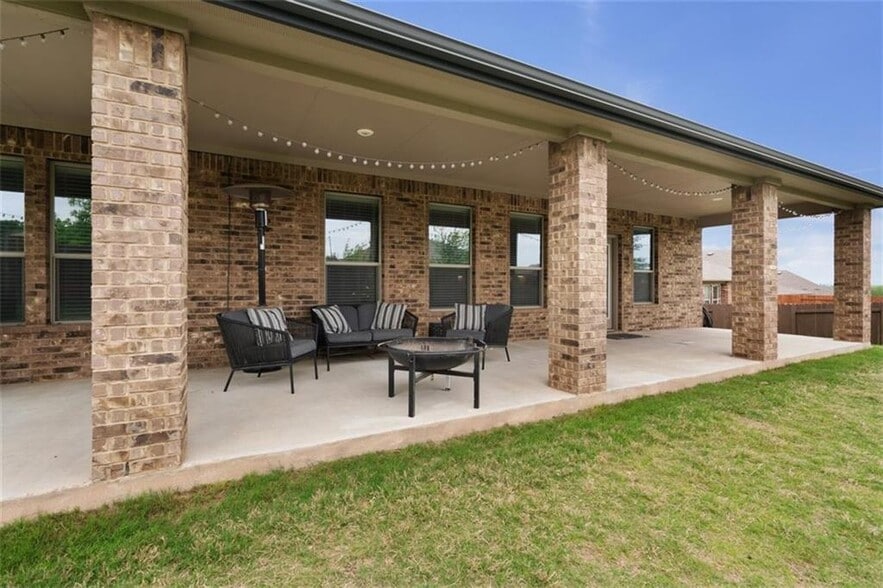 500 SQ Ft. of covered patio - 3060 Freeman Park Dr