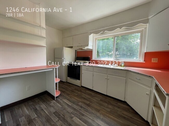 Building Photo - 1246 California Ave