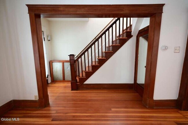 Building Photo - 11 Brayton St