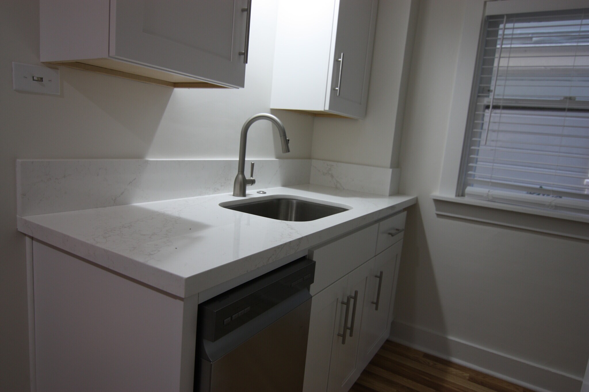 Building Photo - 419 Belvedere St