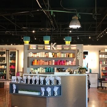 Studio 210 Salon - 11970 Montana Ave