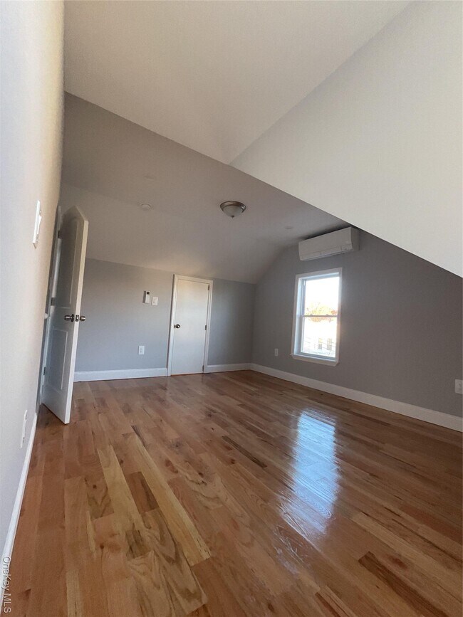 Building Photo - 46 S 12th Ave