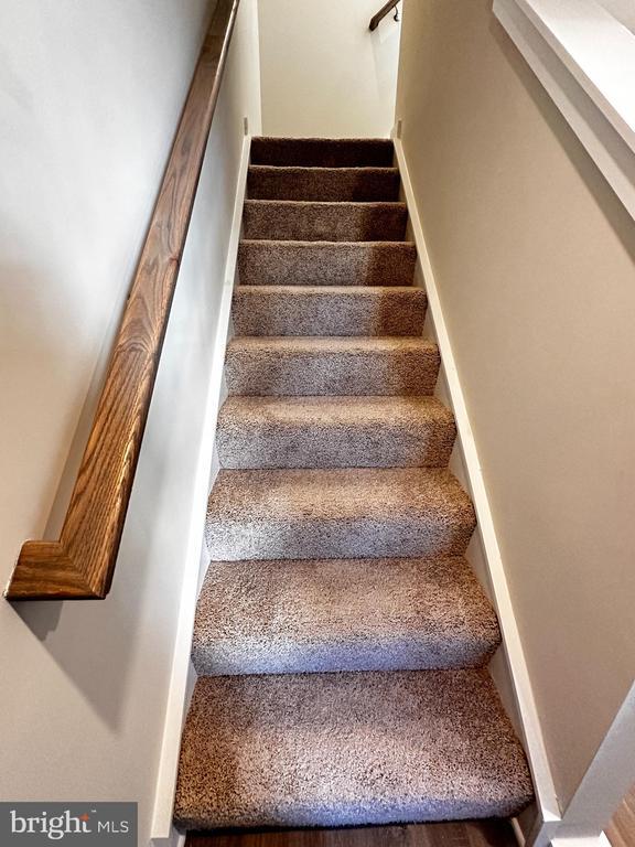 Building Photo - 30 Trotting Rd